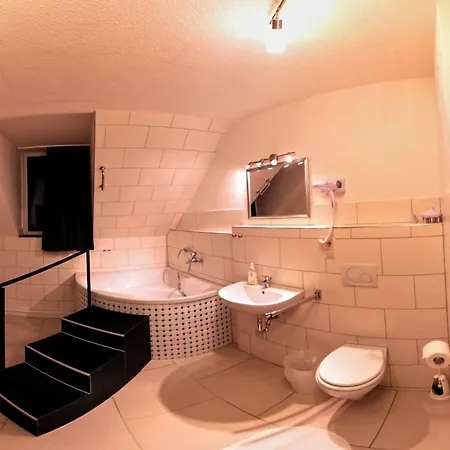 Gastehaus Balthasar Neumann 2*