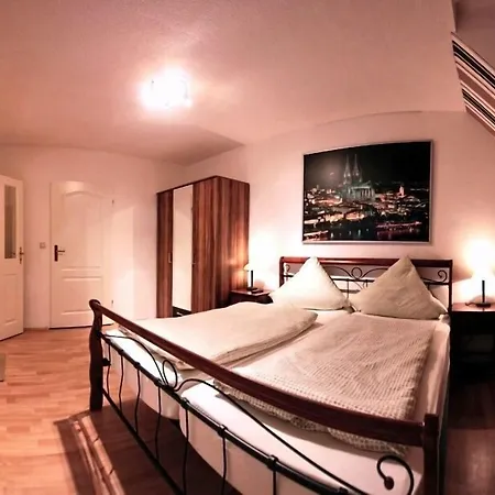 Gastehaus Balthasar Neumann Hotel 2*